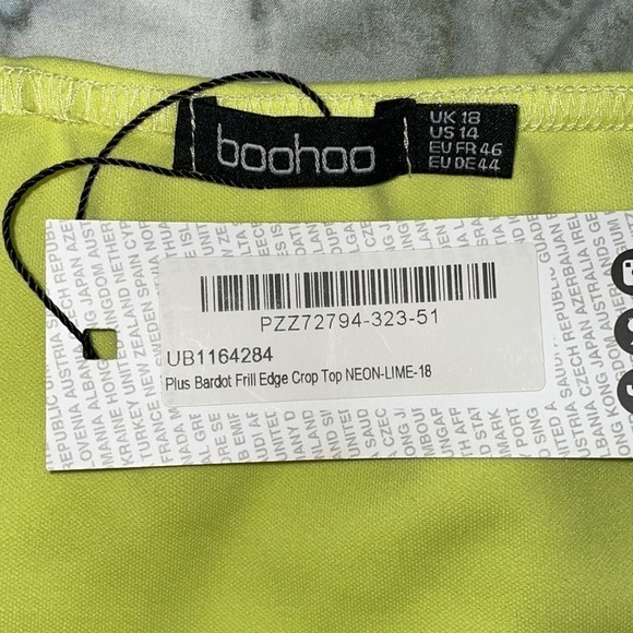 🩷Free🩷Frill Edge Crop Top - Picture 5 of 9